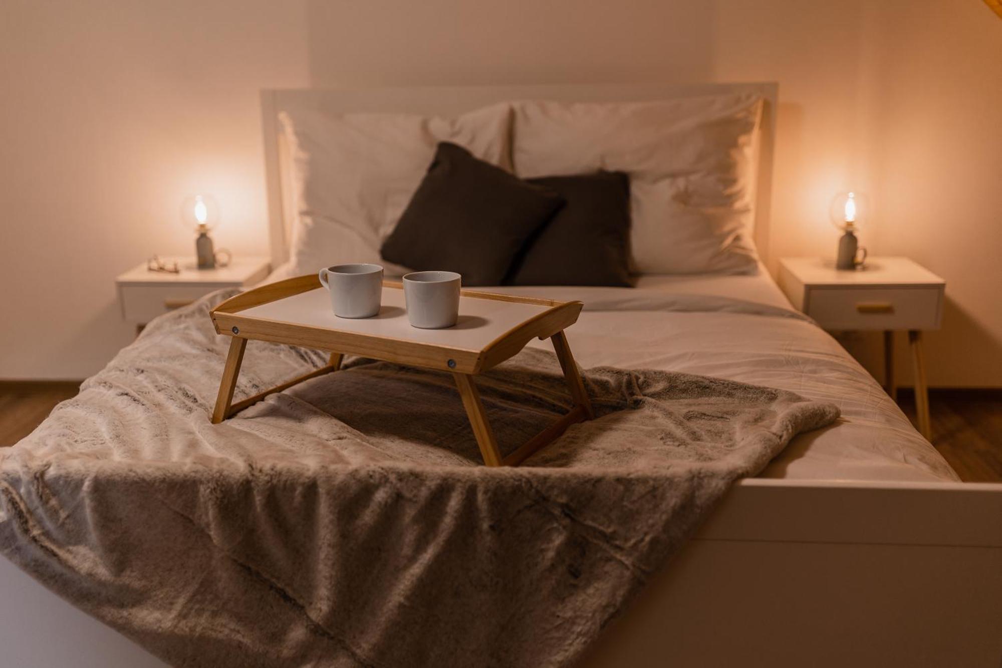 Romanticky Loft Parking U Hlavniho Nadrazi Olomouc Eksteriør billede