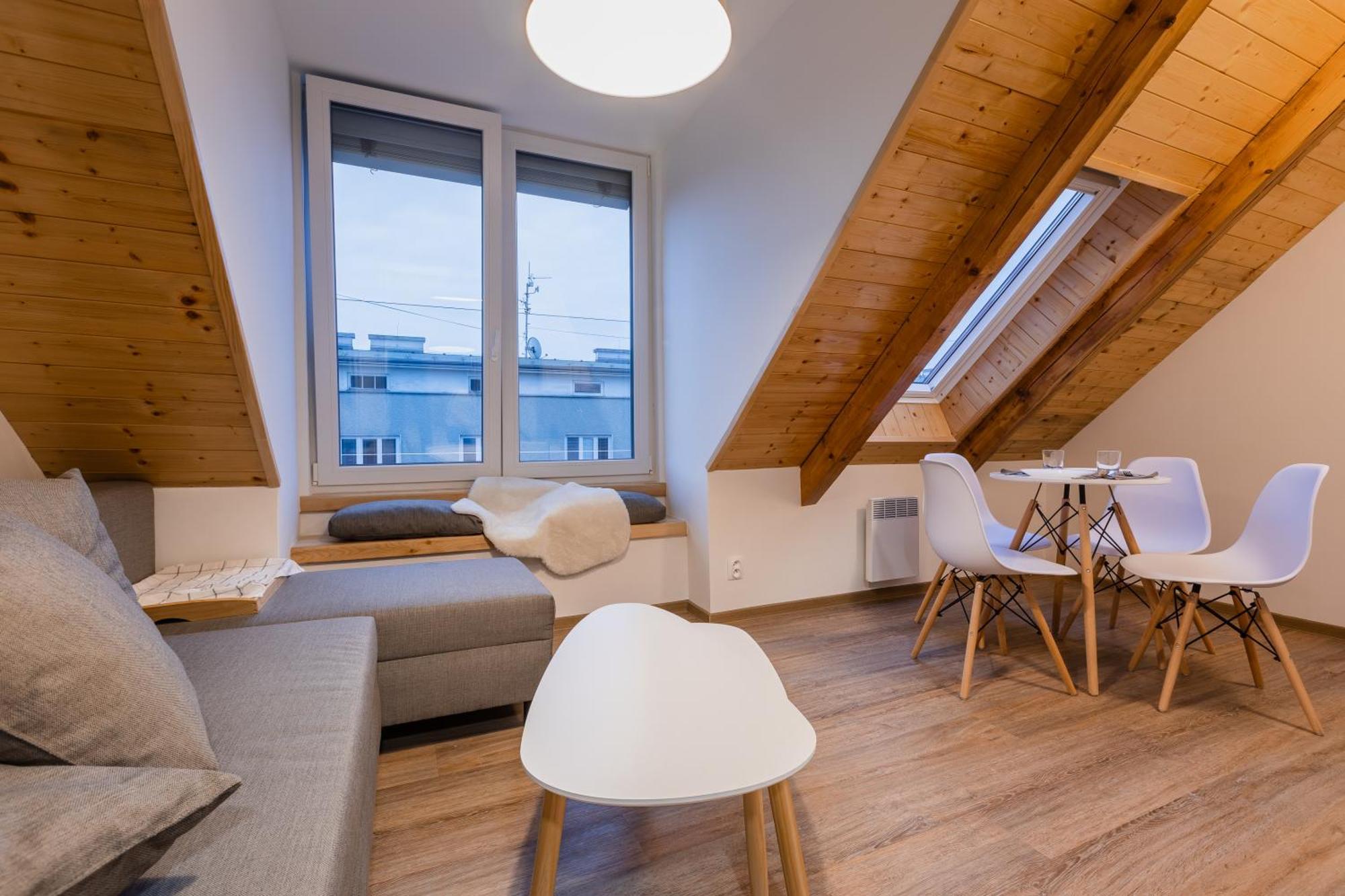 Romanticky Loft Parking U Hlavniho Nadrazi Olomouc Eksteriør billede