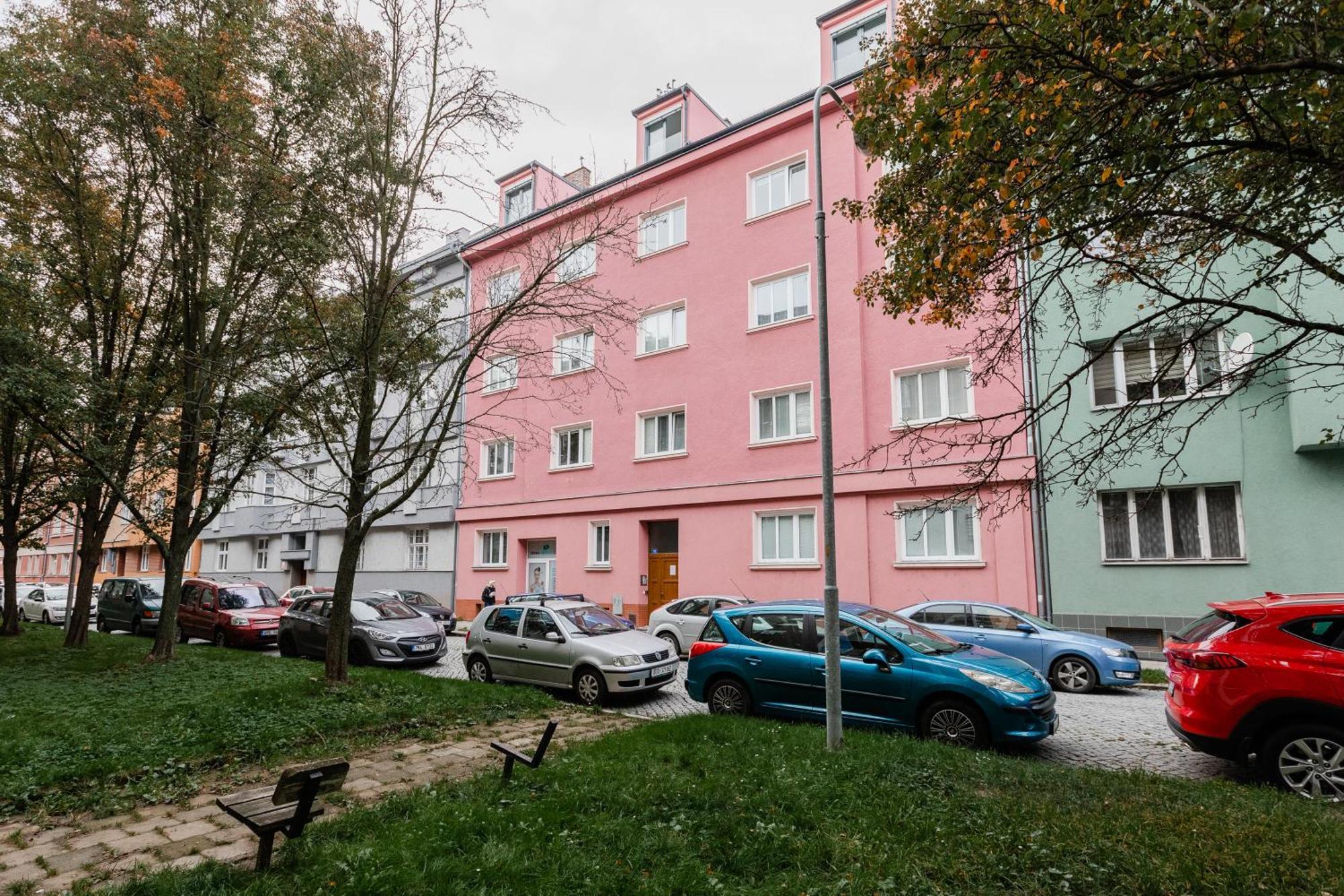 Romanticky Loft Parking U Hlavniho Nadrazi Olomouc Eksteriør billede